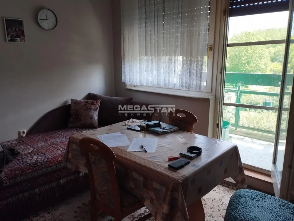 Sale, three bedroom apartment, 70m², Padinska Skela, Palilula Sve Podlokacije