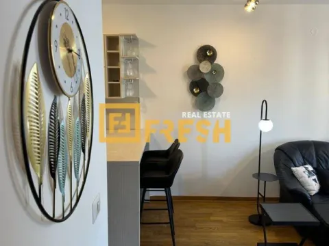 Izdavanje, dvosoban stan, 64m², City Kvart, Podgorica - image 13