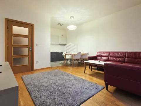 Prodaja, dvosoban stan, 70m², Stari Aerodrom, Podgorica - image 3