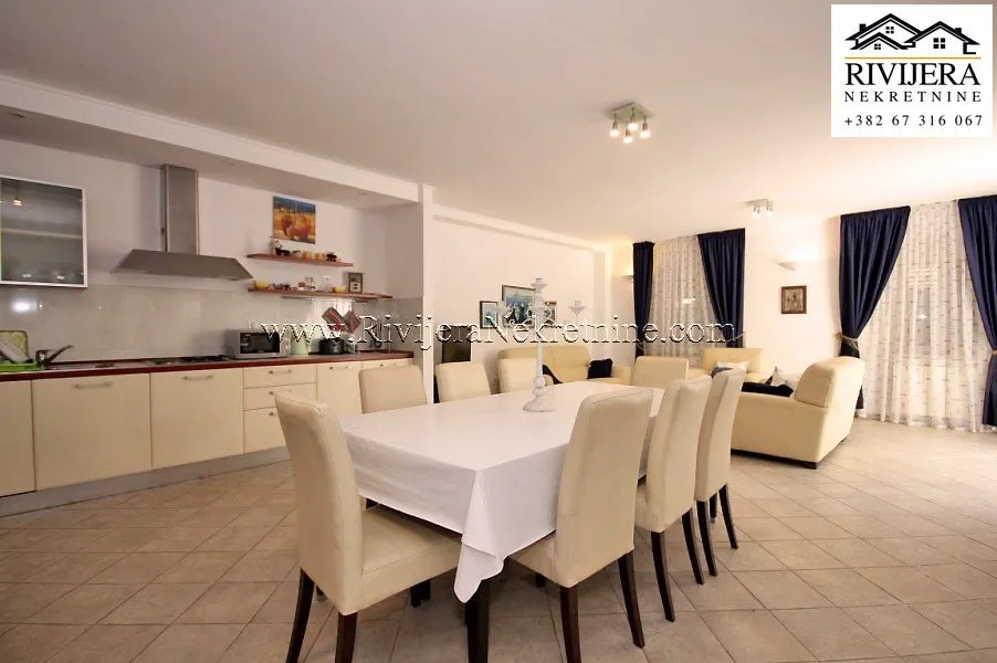 Prodaja, kuća, 230m², Meljine, Herceg Novi
