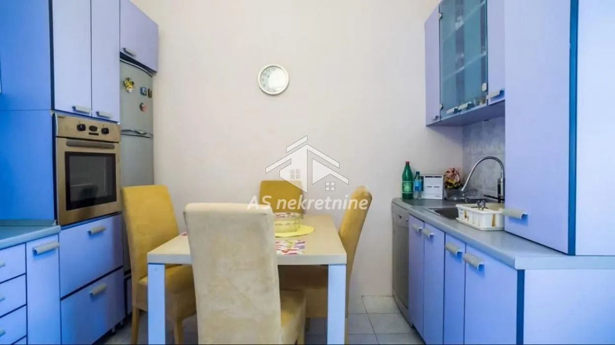 Izdavanje, dvosoban stan, 65m², Stari Grad, Beograd