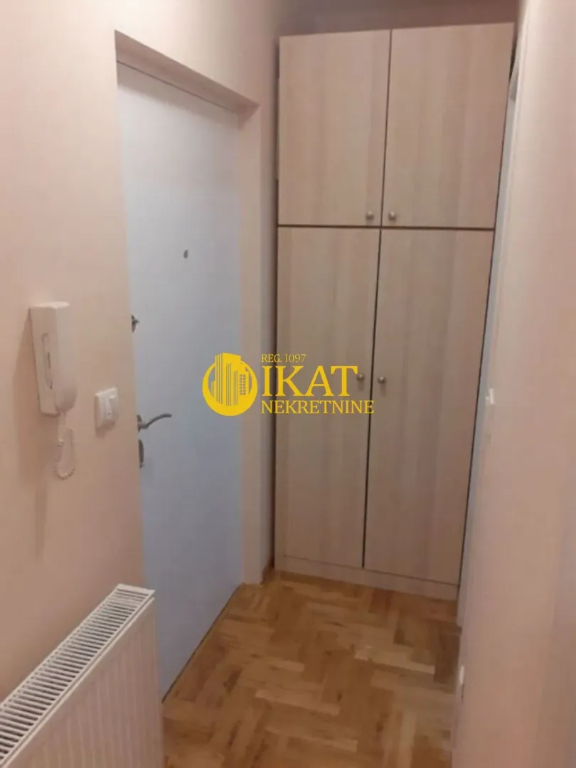 Prodaja, dvosoban stan, 42m², Zvezdara Sve Podlokacije, Beograd