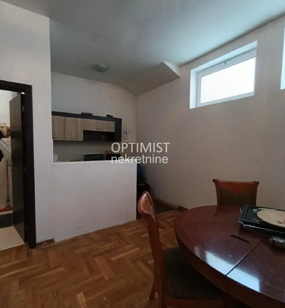 Prodaja, jednosoban stan, 70m², Čukarica, Beograd