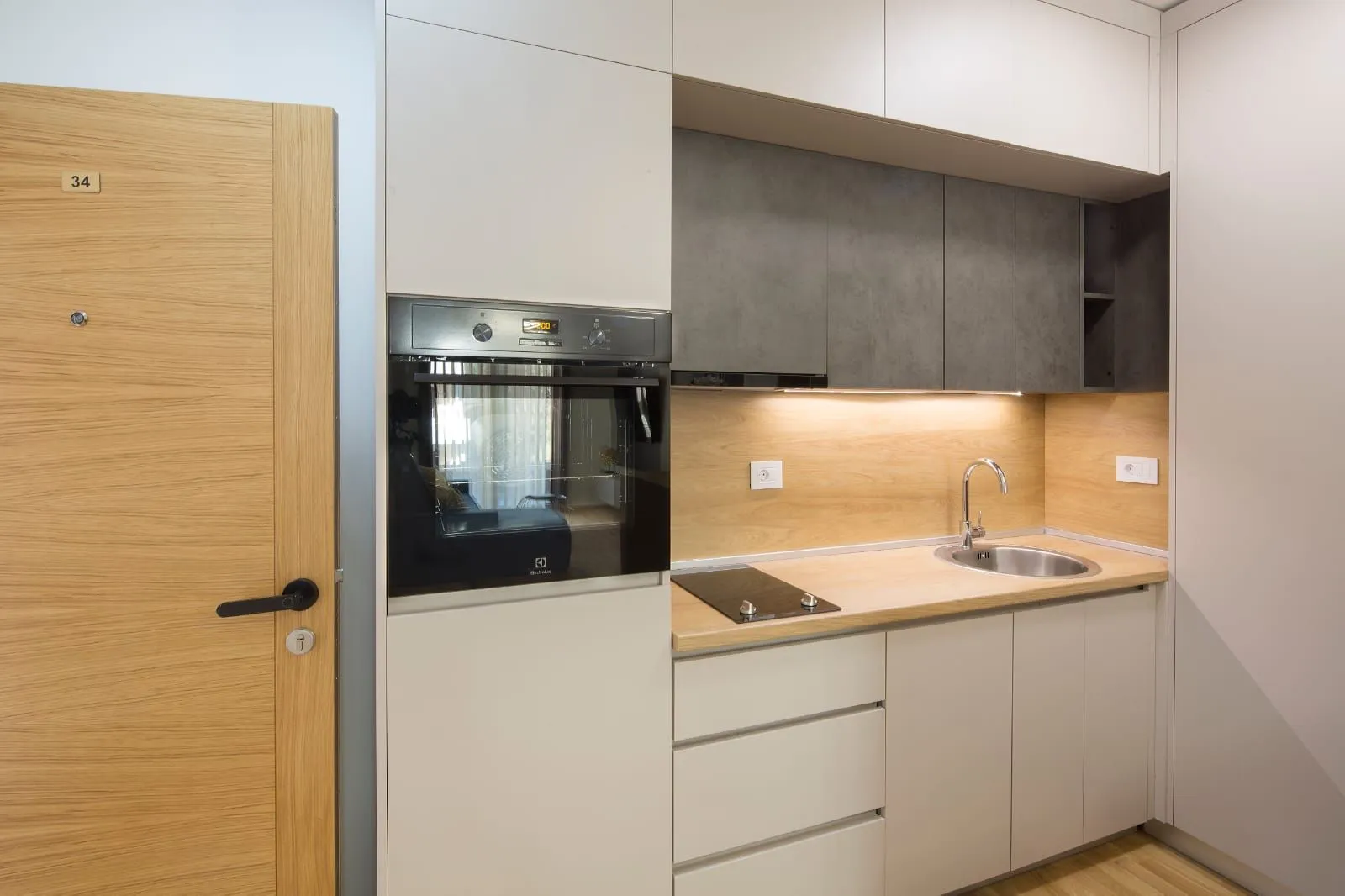 Sale, two bedroom apartment, 55m², Bečići, Budva