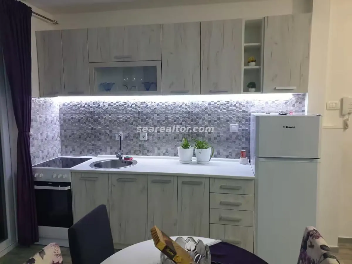Rent, two bedroom apartment, 65m², Škaljari, Kotor