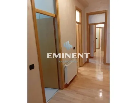 Izdavanje, trosoban stan, 98m², Savski Venac, Beograd - image 9