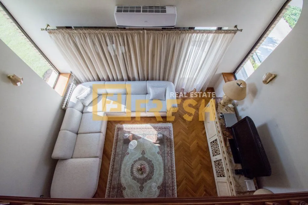 Prodaja, kuća, 250m², Tološi, Podgorica