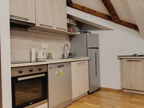 Izdavanje, trosoban stan, 111m², Kalimanj, Tivat - image 6