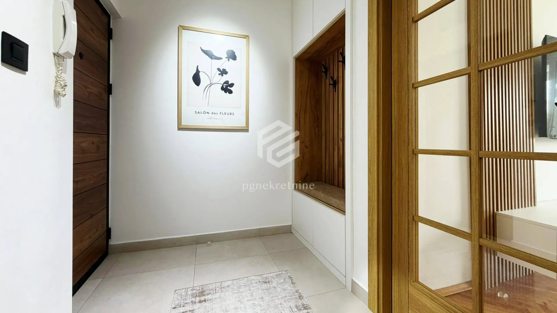 Rent, two bedroom apartment, 65m², Autobuska stanica, Podgorica
