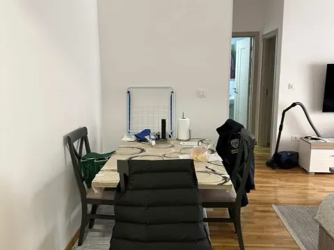Sale, one bedroom apartment, 48m², Bečići, Budva - image 2
