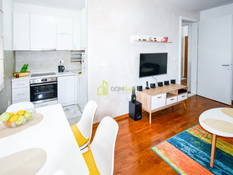 Izdavanje, jednosoban stan, 45m², Pobrežje, Podgorica - image 17