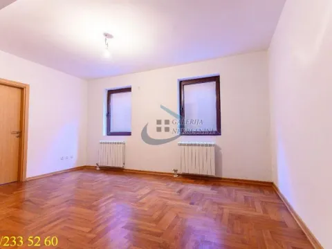 Sale, three bedroom apartment, 56m², Čubura, Beograd