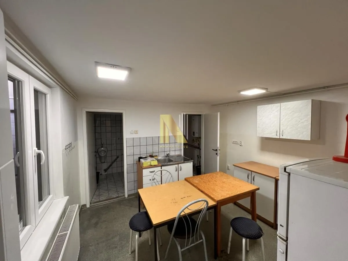 Rent, office space, 550m², Telep, Novi Sad Sve Podlokacije