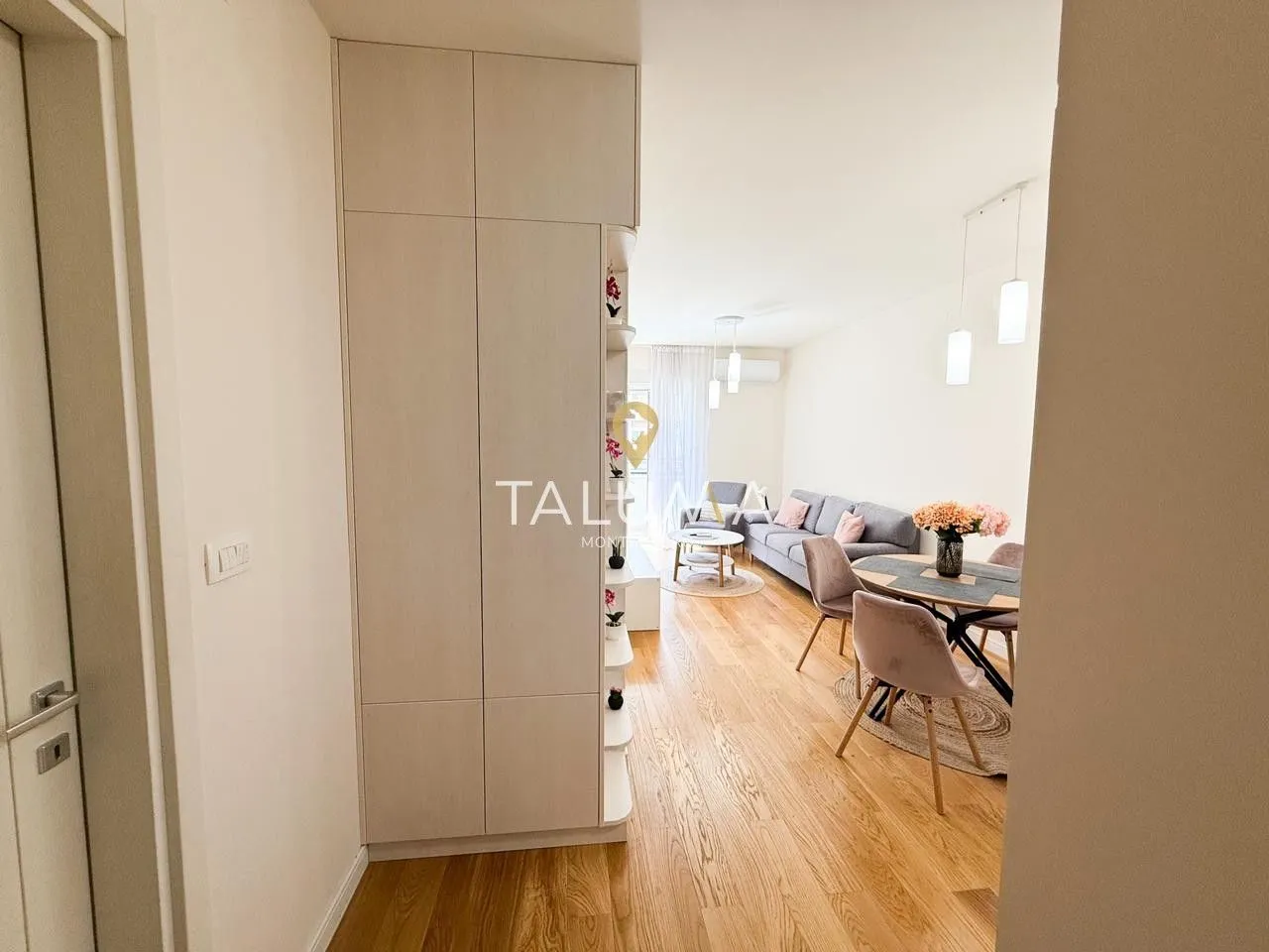 Izdavanje, jednosoban stan, 40m², City Kvart, Podgorica