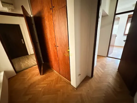 Sale, office space, 120m², Blok 7, Podgorica - image 8