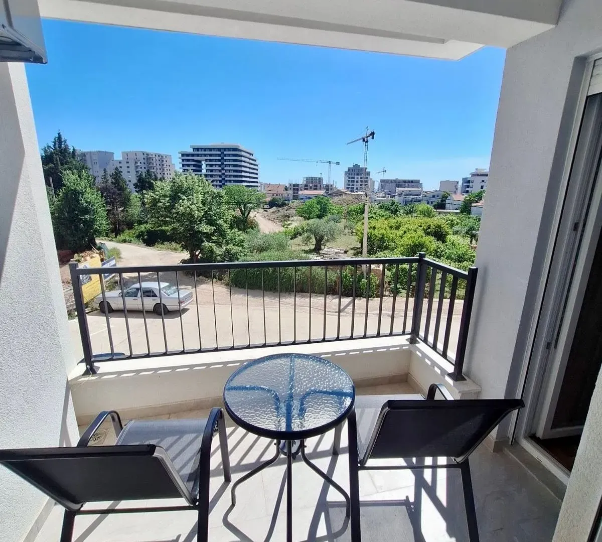 Izdavanje, jednosoban stan, 43m², Ilino, Bar