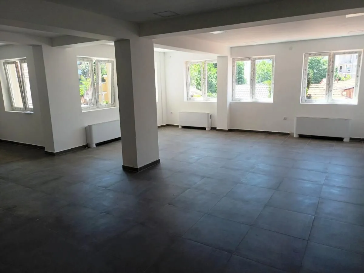 Rent, office space, 80m², Crveni Pevac, Niš