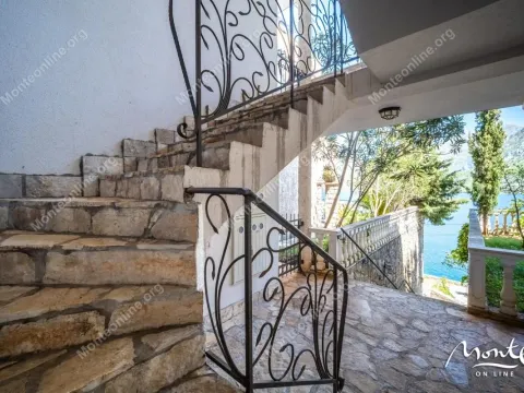 Sale, two bedroom apartment, 92m², Kostanjica, Kotor - image 34