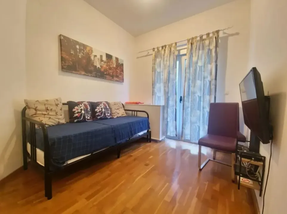 Rent, one bedroom apartment, 33m², Rafailovići, Budva