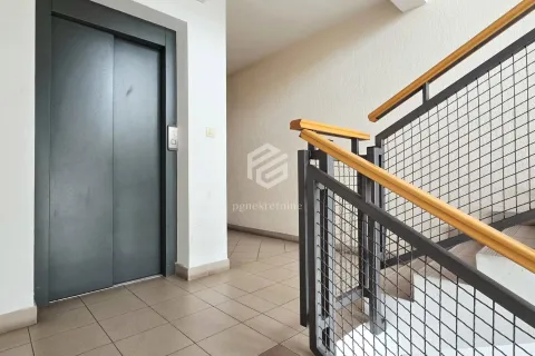 Prodaja, jednosoban stan, 41m², Stari Aerodrom, Podgorica - image 13