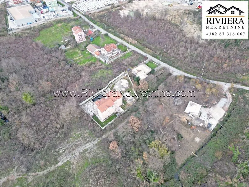 Prodaja, dvosoban stan, 80m², Radanovići, Kotor