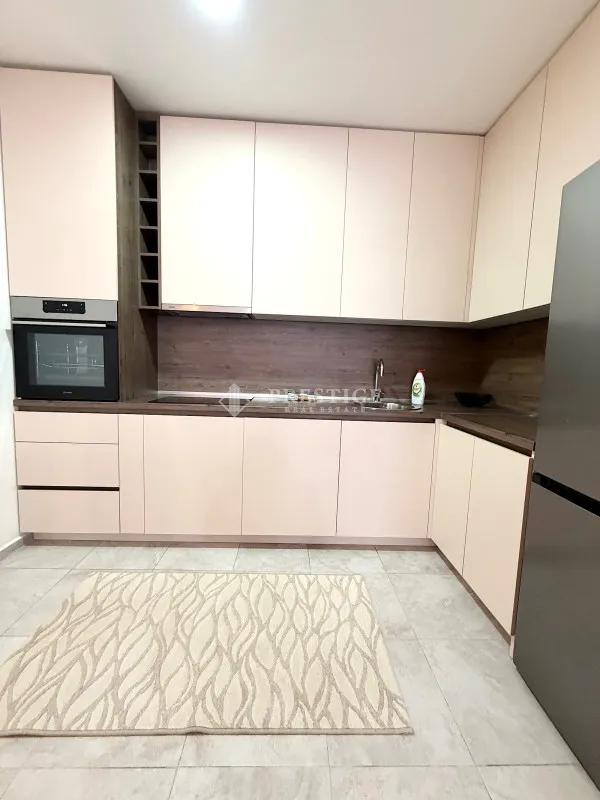 Izdavanje, jednosoban stan, 53m², Master Kvart, Podgorica