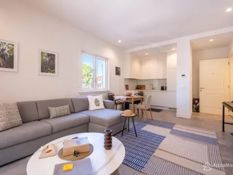 Prodaja, jednosoban stan, 57m², Radovići, Tivat - image 2