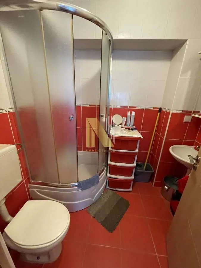 Izdavanje, garsonjera, 32m², Podbara, Novi Sad Sve Podlokacije