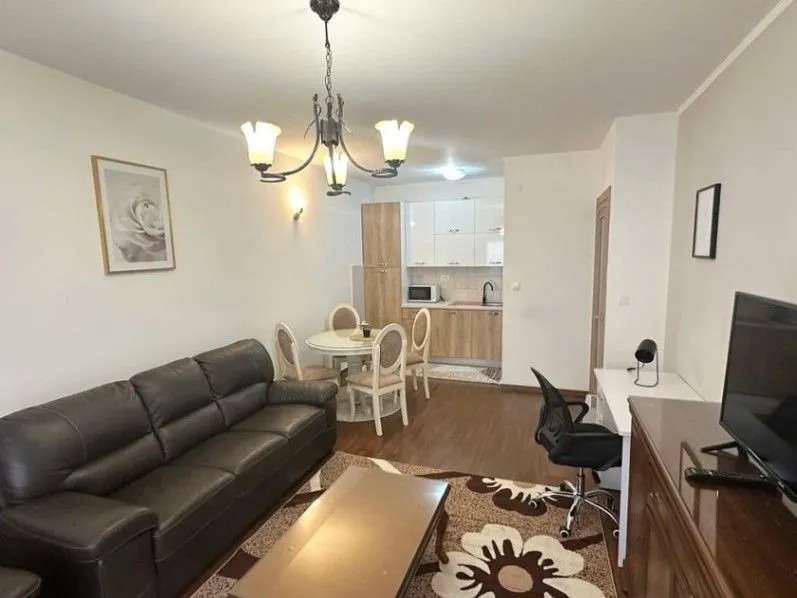 Izdavanje, jednosoban stan, 50m², Master Kvart, Podgorica