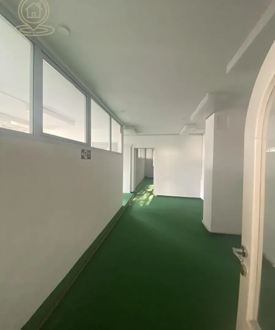 Rent, office space, 240m², Dom zdravlja, Niš