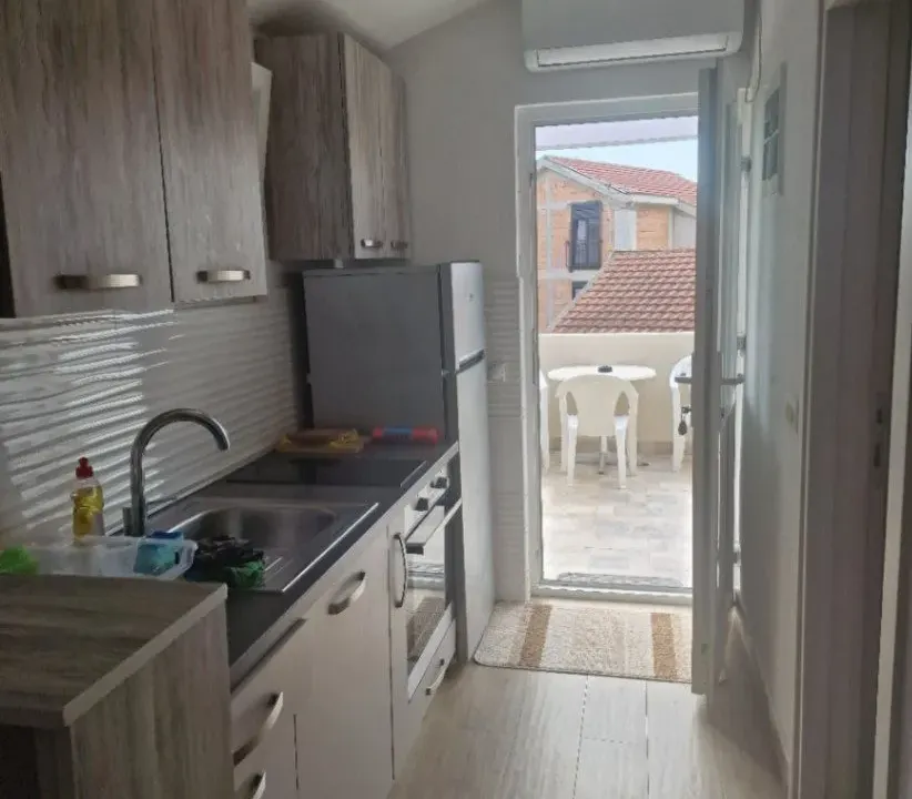 Rent, one bedroom apartment, 25m², Kalimanj, Tivat