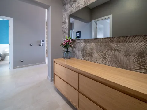 Izdavanje, dvosoban stan, 58m², Donja Lastva, Tivat - image 13