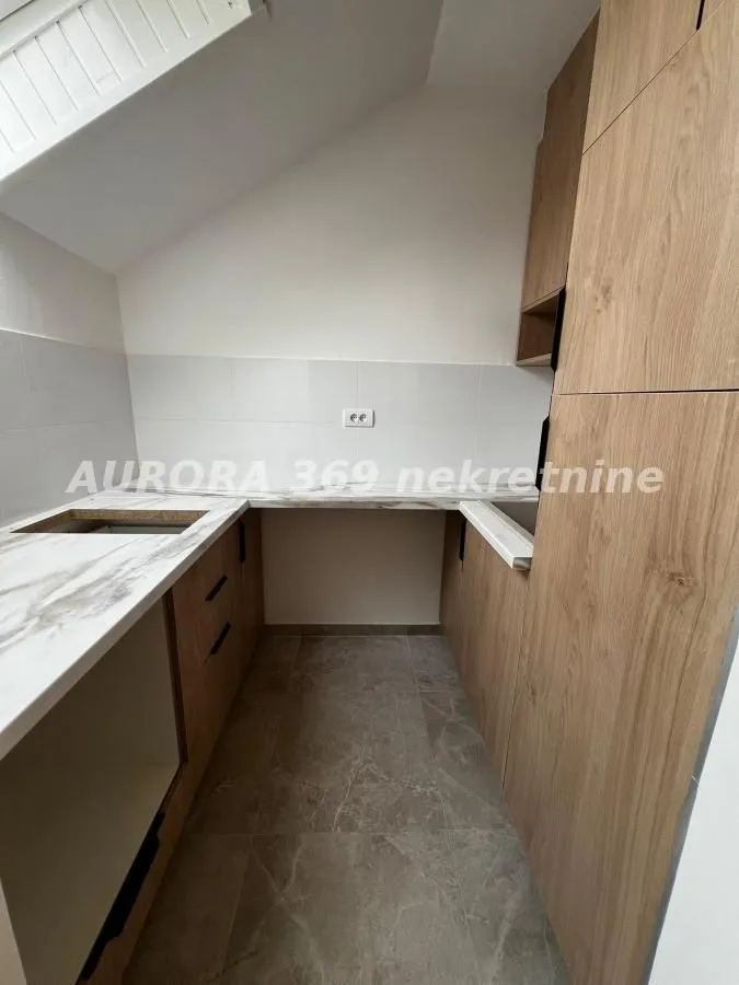 Prodaja, jednosoban stan, 22m², Banatić, Novi Sad Sve Podlokacije