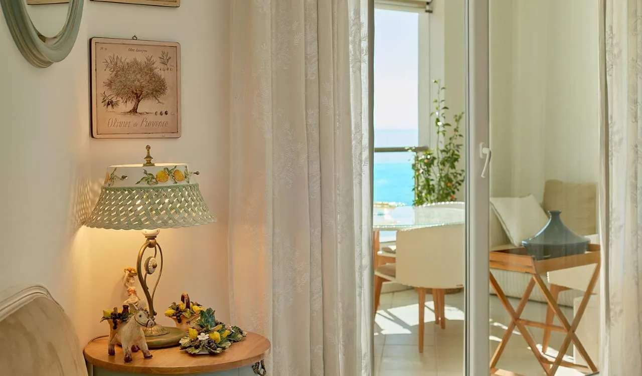 Prodaja, trosoban stan, 150m², Bečići, Budva