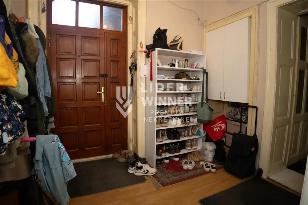 Prodaja, četvorosoban stan, 110m², Klinički Centar, Beograd