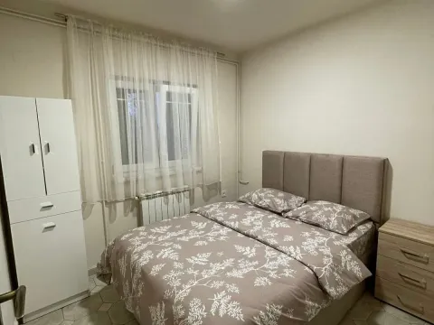 Rent, two bedroom apartment, 80m², Zelenika, Podgorica - image 4