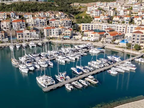 Prodaja, stan, 44m², Luštica Bay, Tivat