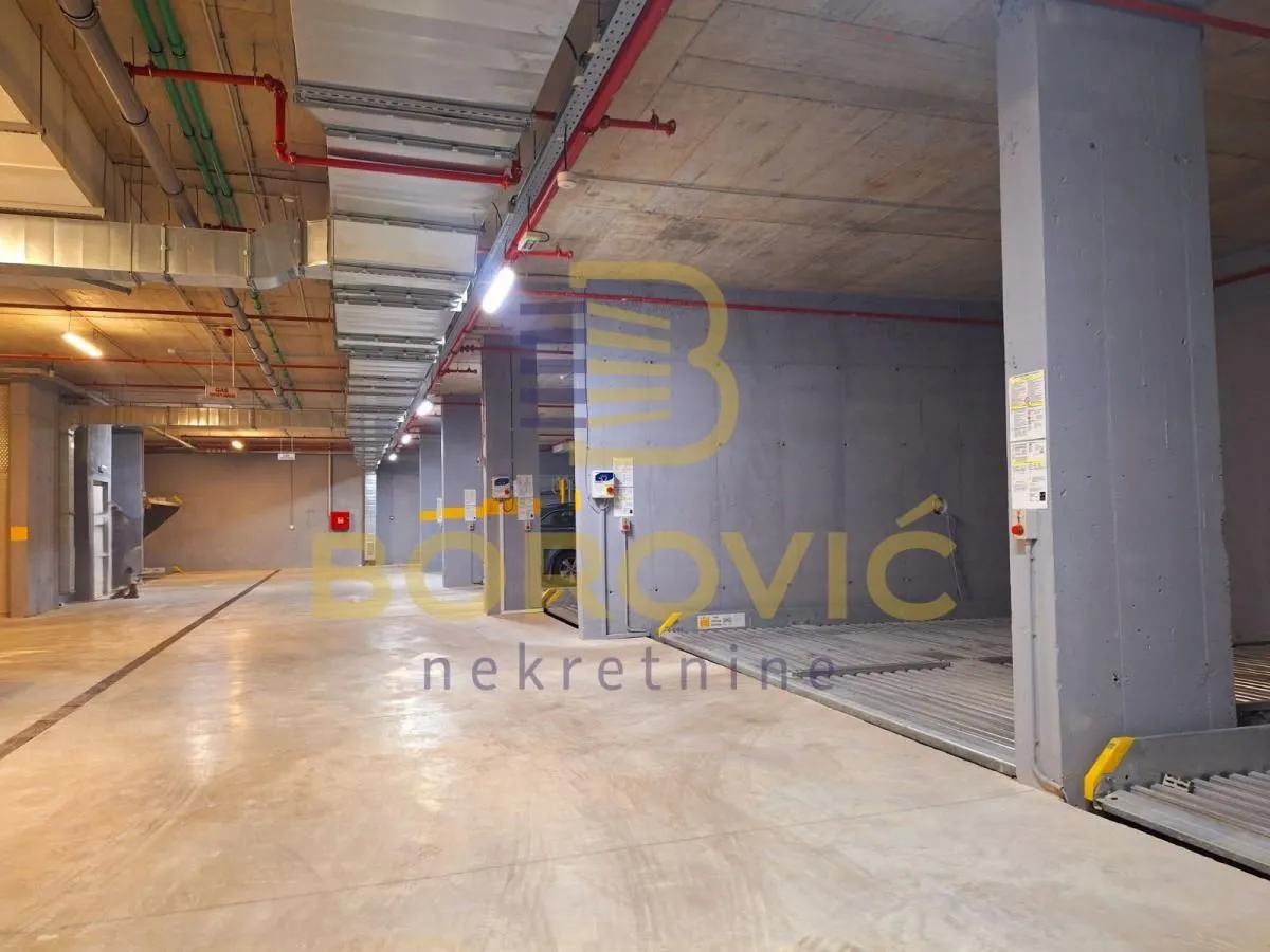 Sale, parking/garage, 13m², Vračar Sve Podlokacije, Beograd