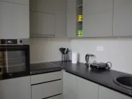 Izdavanje, jednosoban stan, 47m², City Kvart, Podgorica - image 4