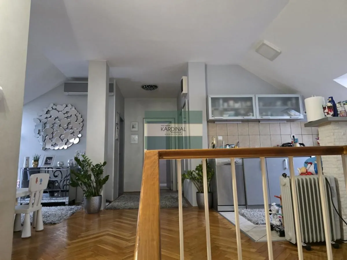 Prodaja, trosoban stan, 55m², Sajmište, Novi Sad