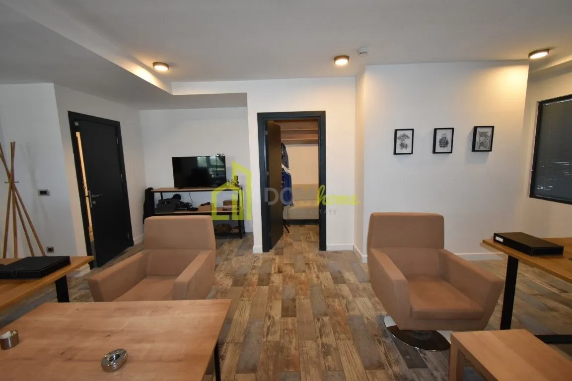Rent, office space, 350m², Zeta, Podgorica