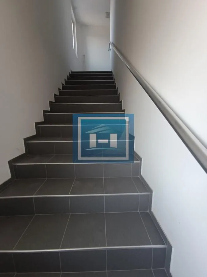 Prodaja, četvorosoban stan, 146m², Centar, Jagodina