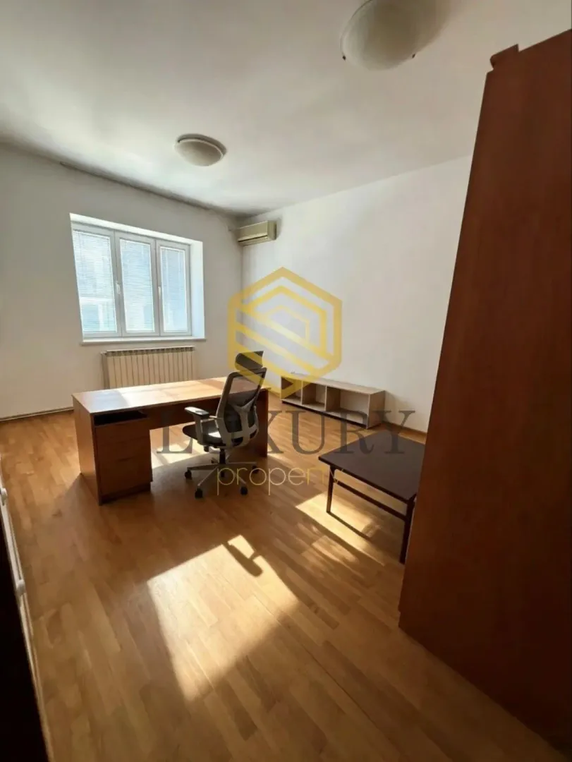 Rent, office space, 65m², Centar, Podgorica