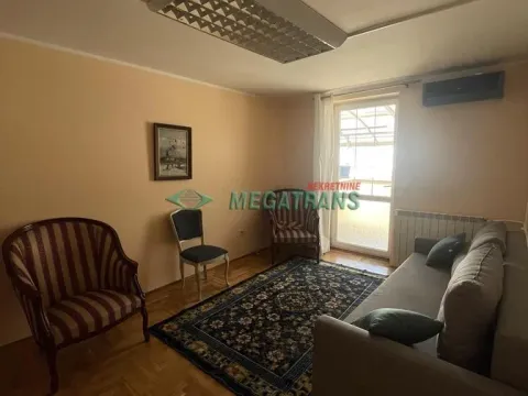 Izdavanje, četvorosoban stan, 130m², Vračar Hram, Vračar Sve Podlokacije - image 15
