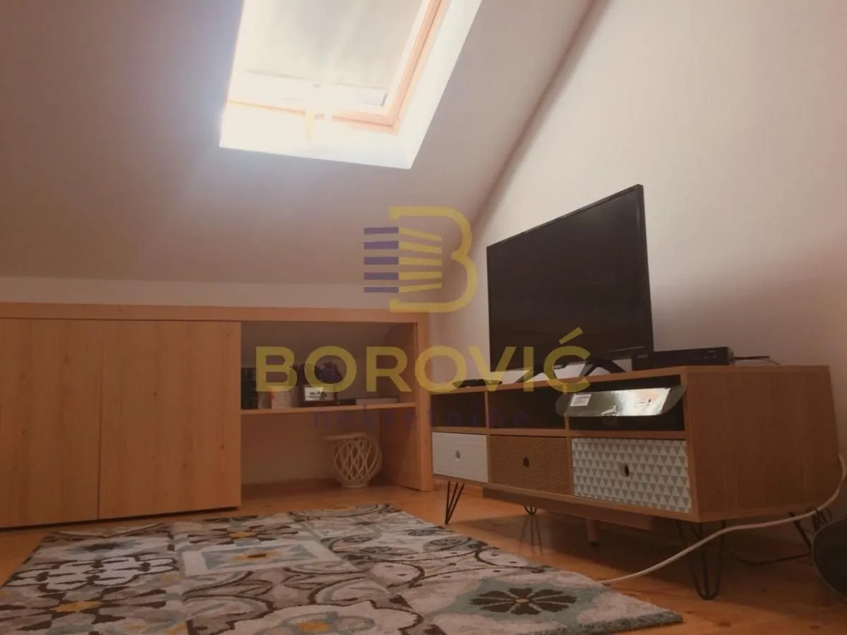 Sale, two bedroom apartment, 37m², Vračar Sve Podlokacije, Beograd
