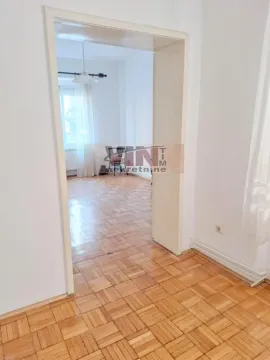 Prodaja, trosoban stan, 79m², Vračar Hram, Vračar Sve Podlokacije - image 7