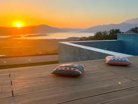 Kuća in Tivat