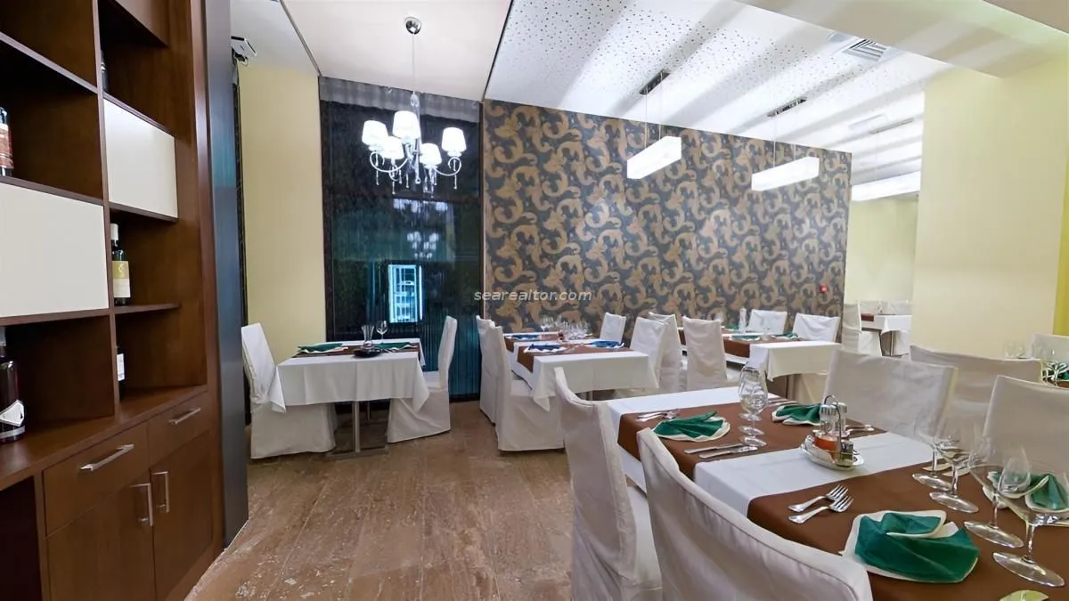 Prodaja, ugostiteljski objekat, 1450m², Igalo, Herceg Novi