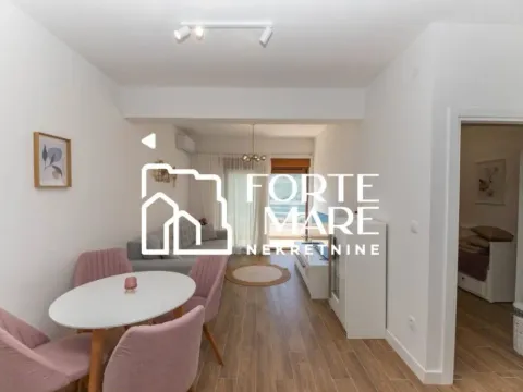 Sale, one bedroom apartment, 50m², Đenovići, Herceg Novi - image 2