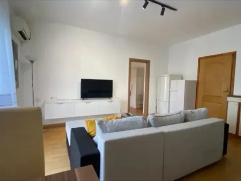 Izdavanje, dvosoban stan, 67m², Zagorič, Podgorica - image 6